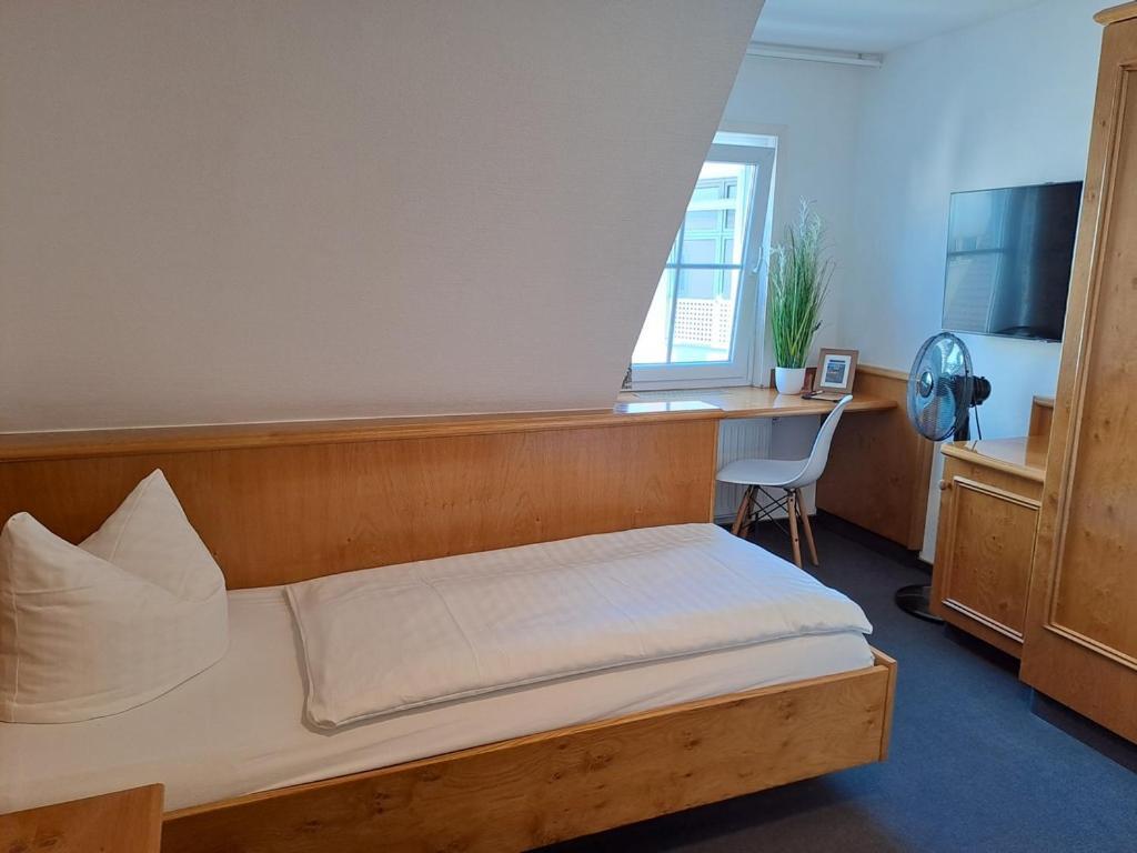 Stadthotel Waldhorn Kirchheim unter Teck Exterior foto